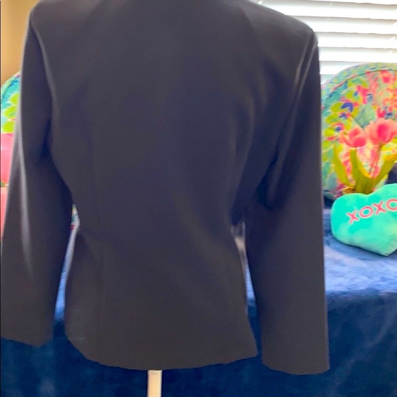 Koji built-in belt jacket with two buttons & full front zipper gray jacket - Picture 5 of 8